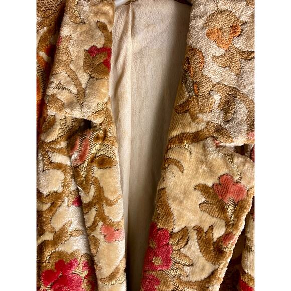 Vintage Velvet Floral Carpetbag Tapestry Coat Velvet 1960s ~ Unsized S/M - Picture 8 of 8